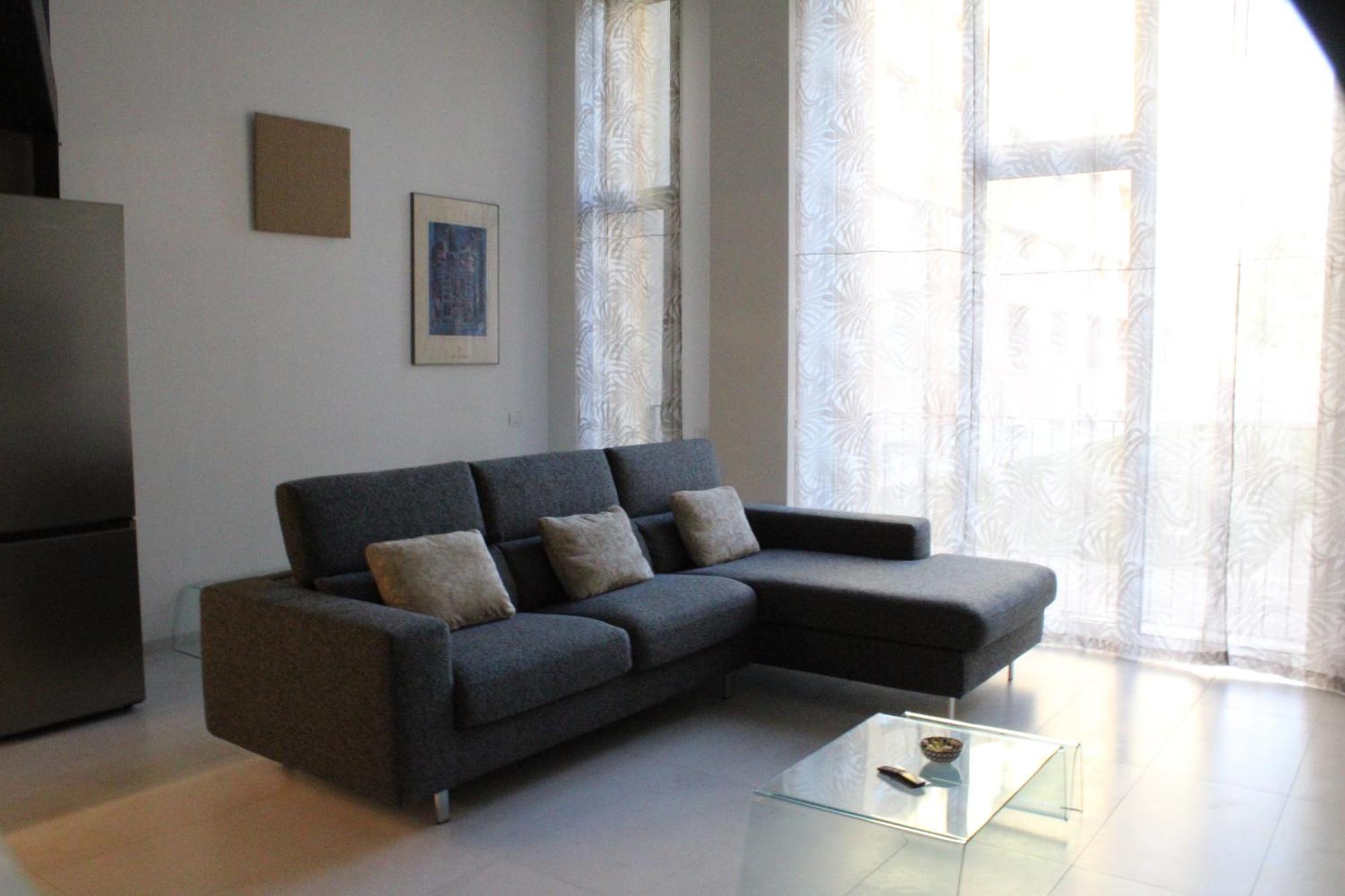 Milan Space Loft - Apartment Close To M5 Subway - Free Parking - Sky & Netflix Tv Exterior photo