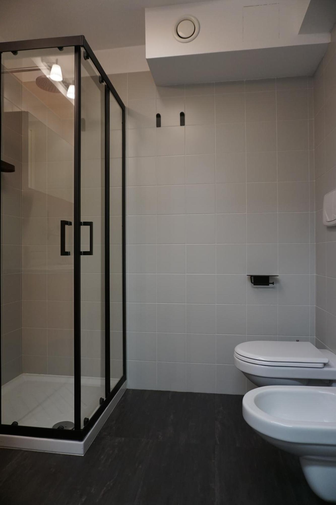 Milan Space Loft - Apartment Close To M5 Subway - Free Parking - Sky & Netflix Tv Exterior photo